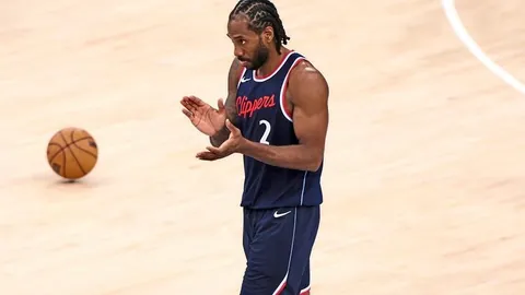 “阿斯顿维拉激战布伦特福德，11胜7负悬念迭起，英超焦点对决不容错过！”