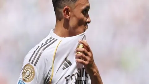 TIAN遭疑为FW，Kanavi难以被陷害，24亮37回应无法扭转局势。